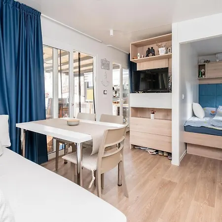 Maja _ Maja Apartment