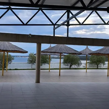 Maja _ Maja Apartment Drage